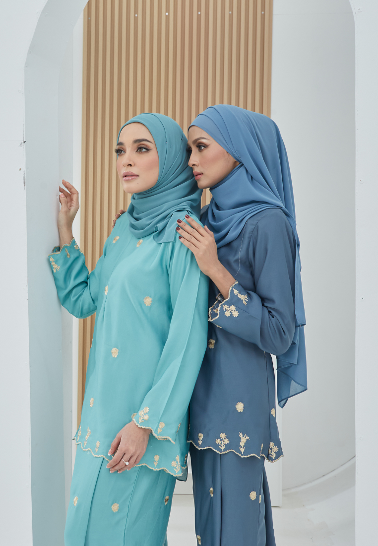 Teruntum Kurung Kedah | Blue Heaven