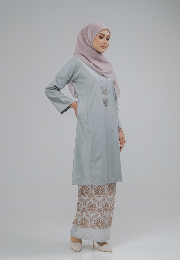 Dahlia Kurung Pahang - Light Grey