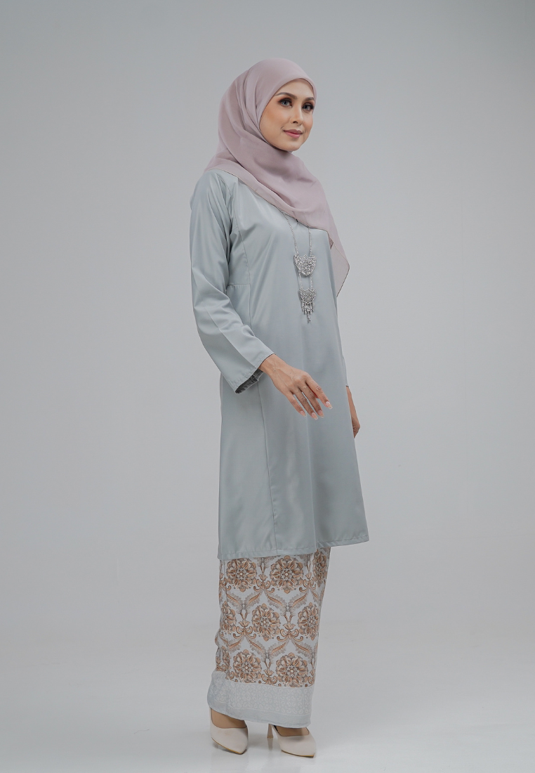 Dahlia Kurung Pahang - Light Grey
