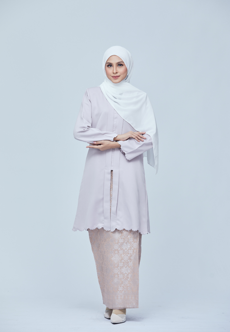 Nadine Kebaya Riau | Nude