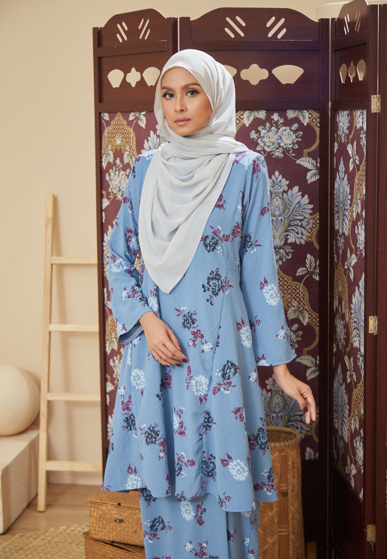 Camellia | Blue