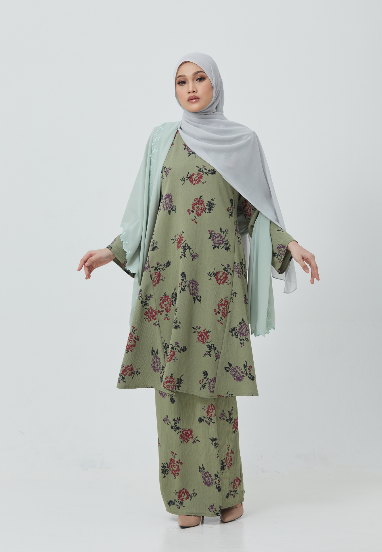 Camellia | Light Green
