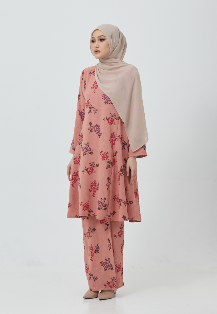 Camellia | Gold Rose