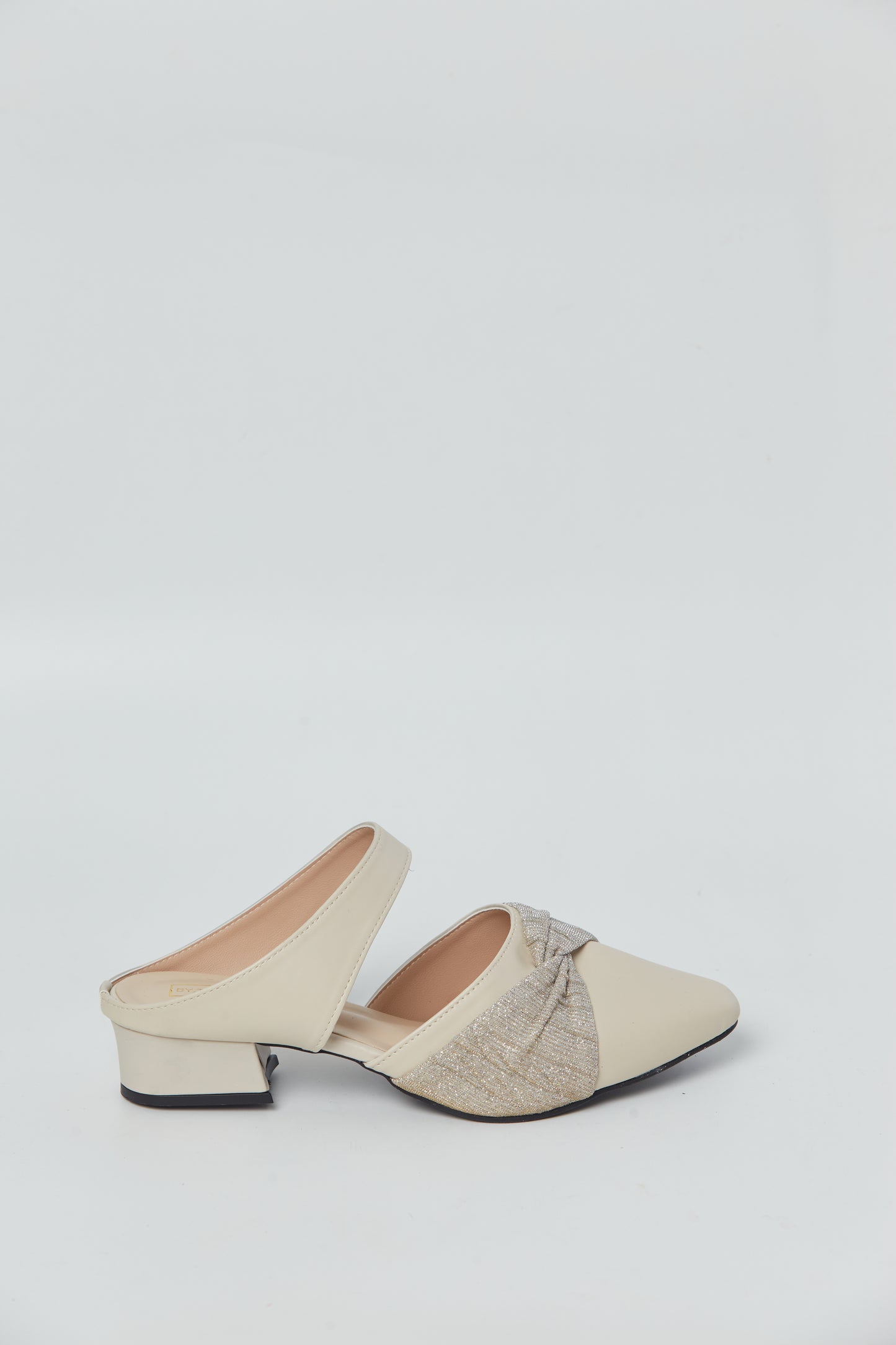 Bythesandzluxe X Sopan Warisan | Xenia Heels in Cream