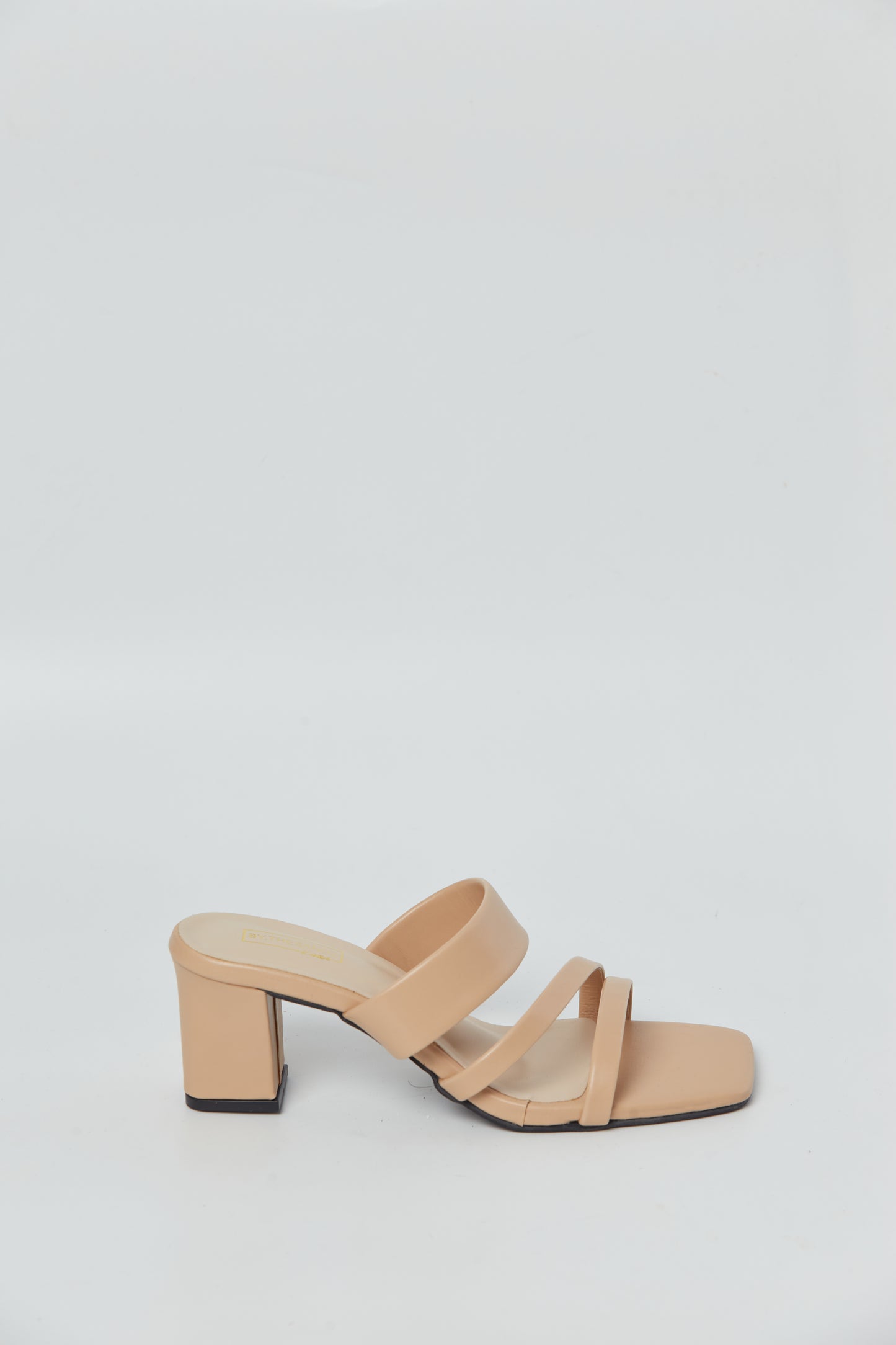 Bythesandzluxe X Sopan Warisan | Khalila Heels in Beige