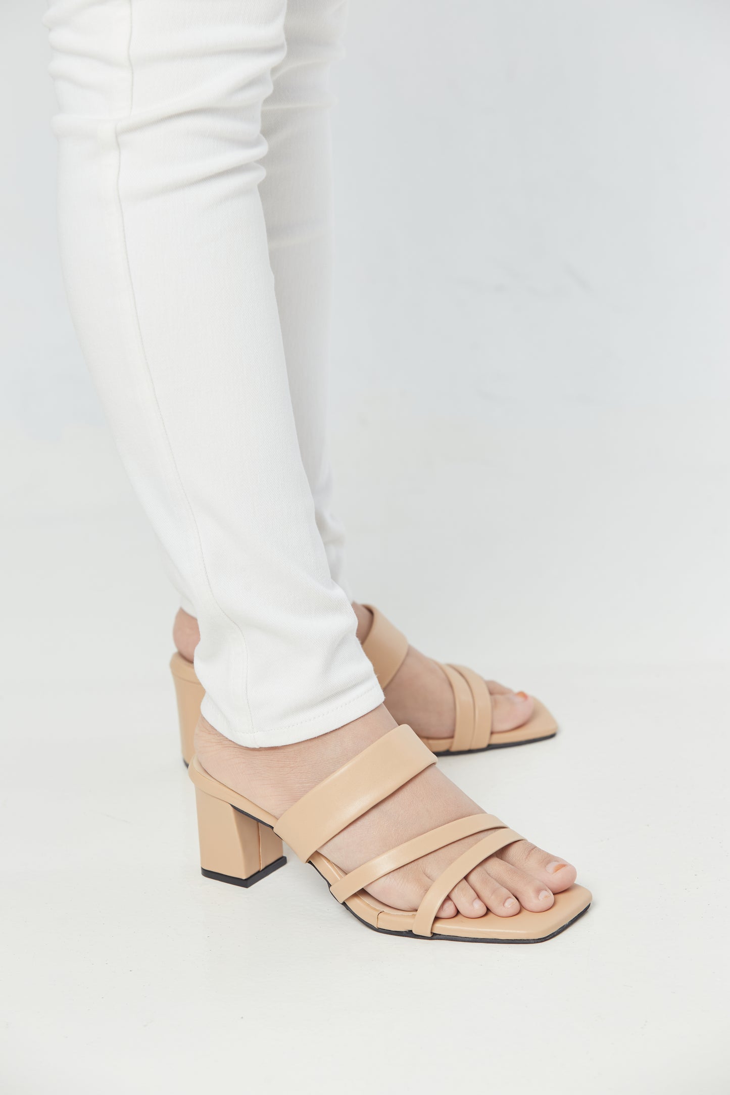 Bythesandzluxe X Sopan Warisan | Khalila Heels in Beige