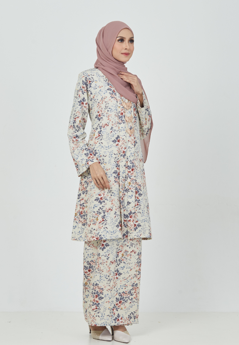 Kebaya Daisy | Cream