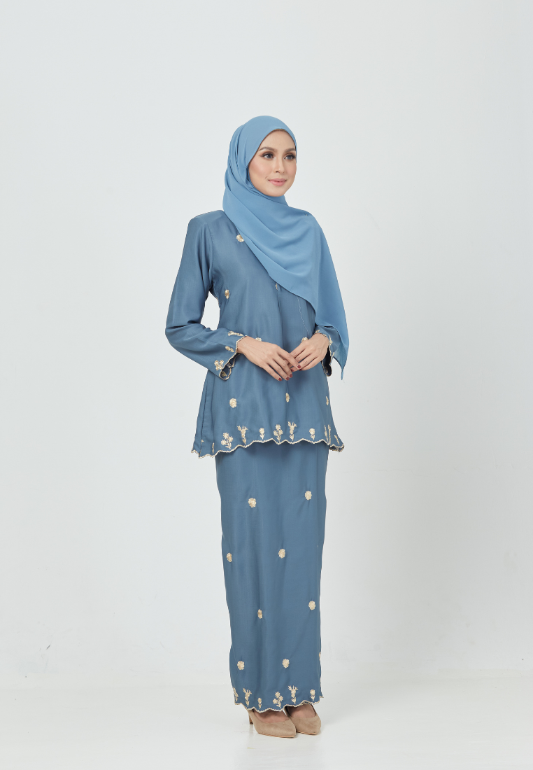 Teruntum Kurung Kedah | Blue Heaven