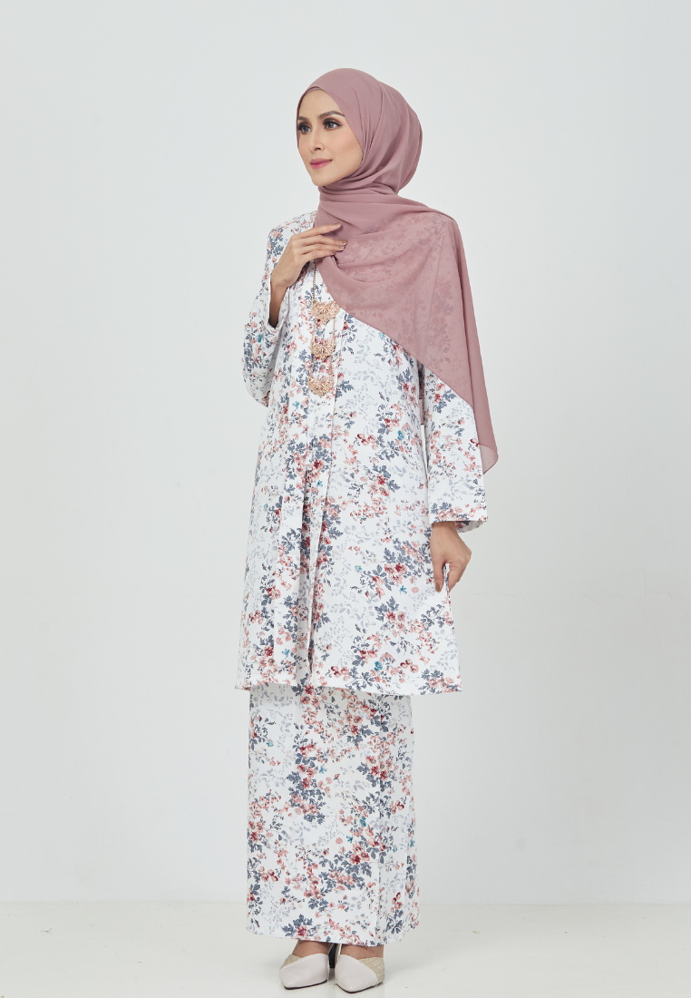 Kebaya Daisy | White