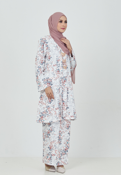 Kebaya Daisy | White