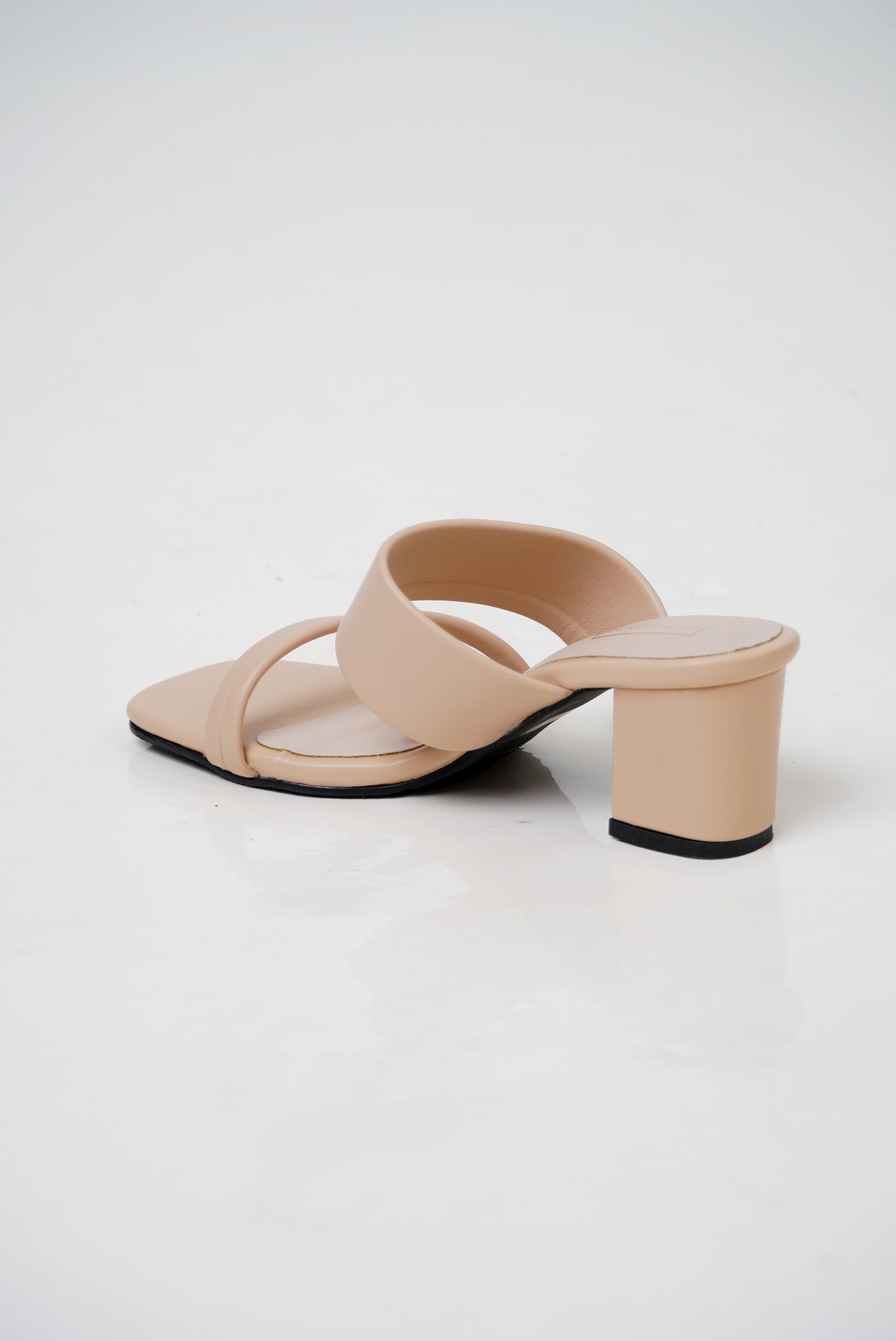 Bythesandzluxe X Sopan Warisan | Khayla Heels in Cream