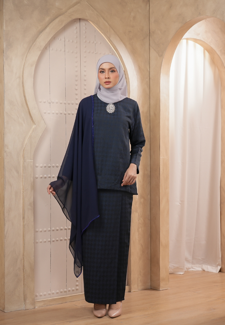 Rimbun Kurung Kedah | Nude