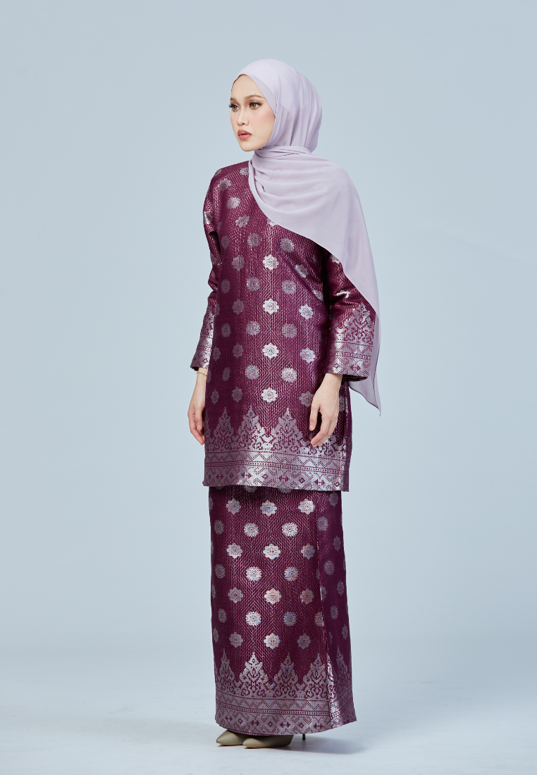 Ameena Cenderawasih | Plum