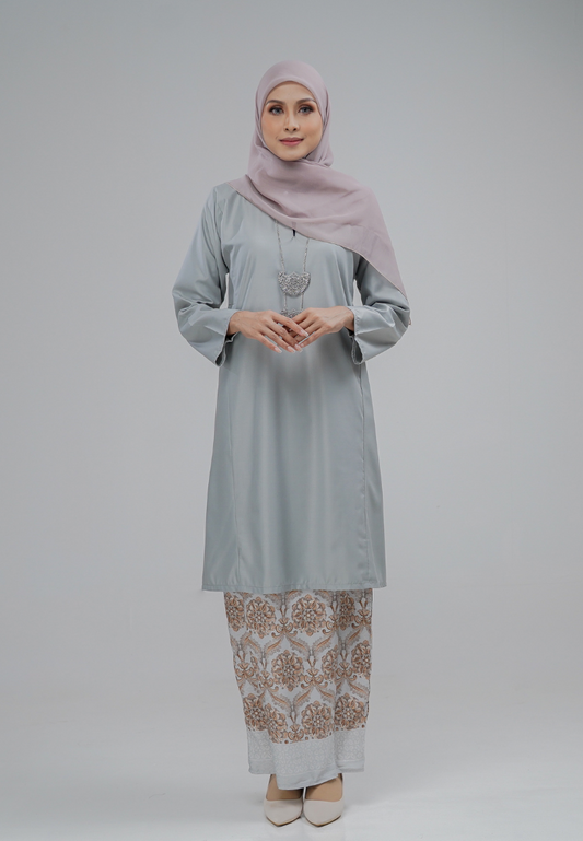 Dahlia Kurung Pahang - Light Grey