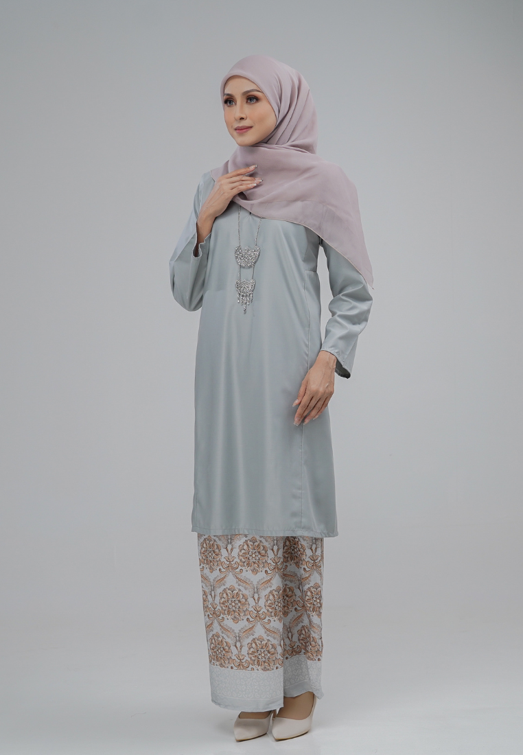 Dahlia Kurung Pahang - Light Grey