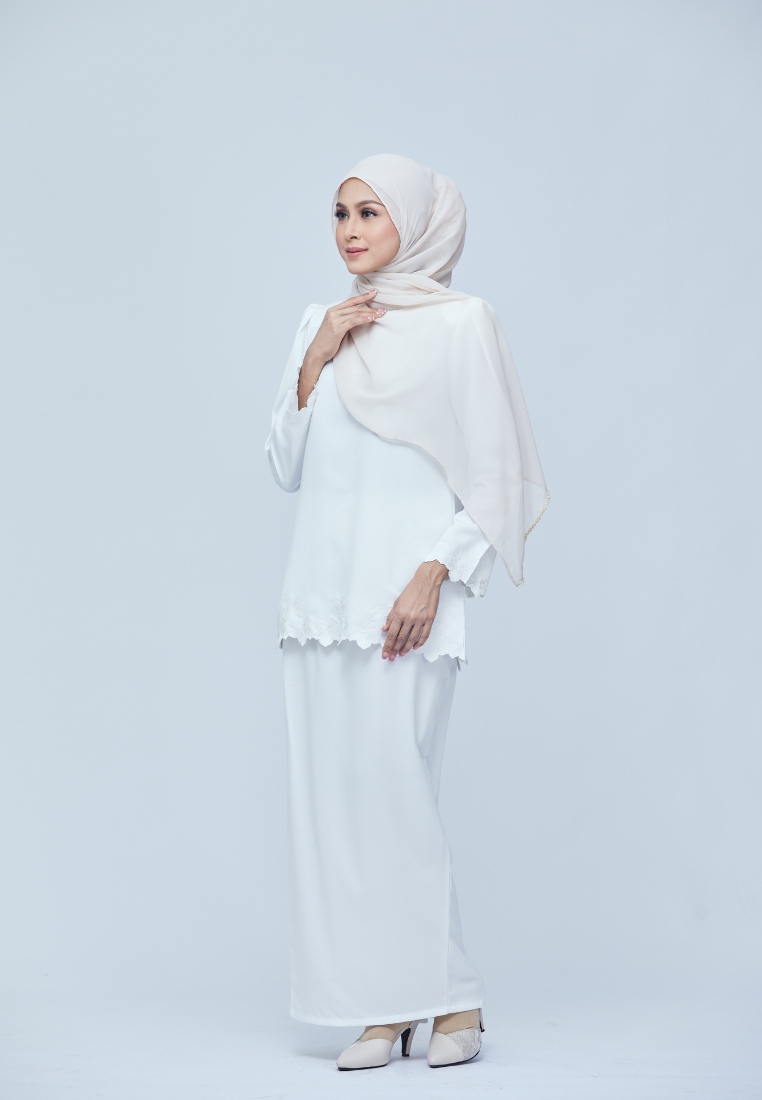 Nadiya Kurung Kedah | White