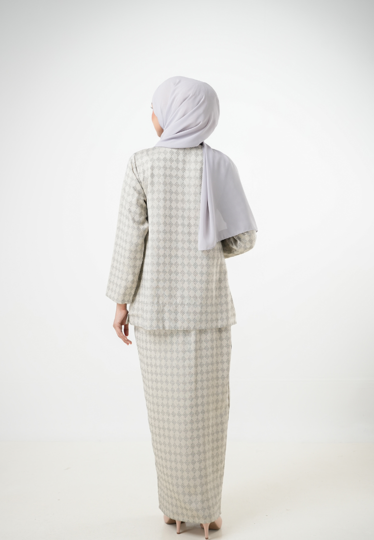 Rimbun Kurung Kedah | Nude
