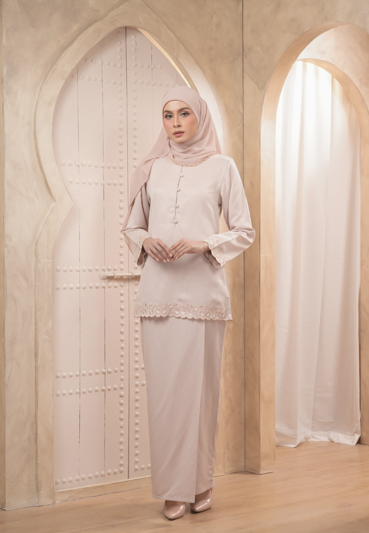 Melor Kurung Kedah | Nude