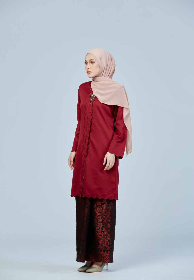 Kebaya Qadheeja | Maroon