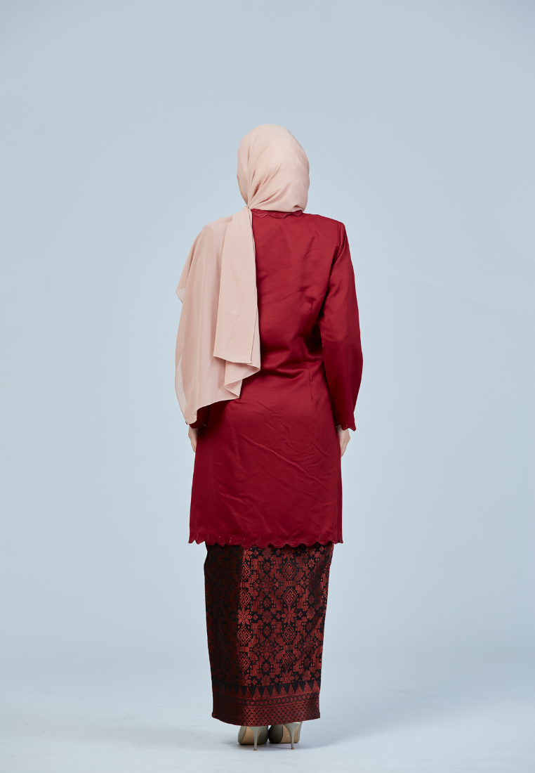 Kebaya Qadheeja | Maroon