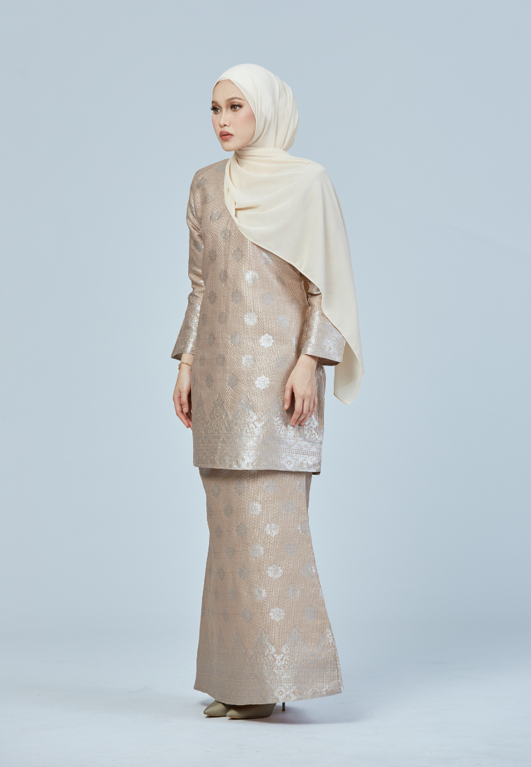 Ameena Cenderawasih | Nude