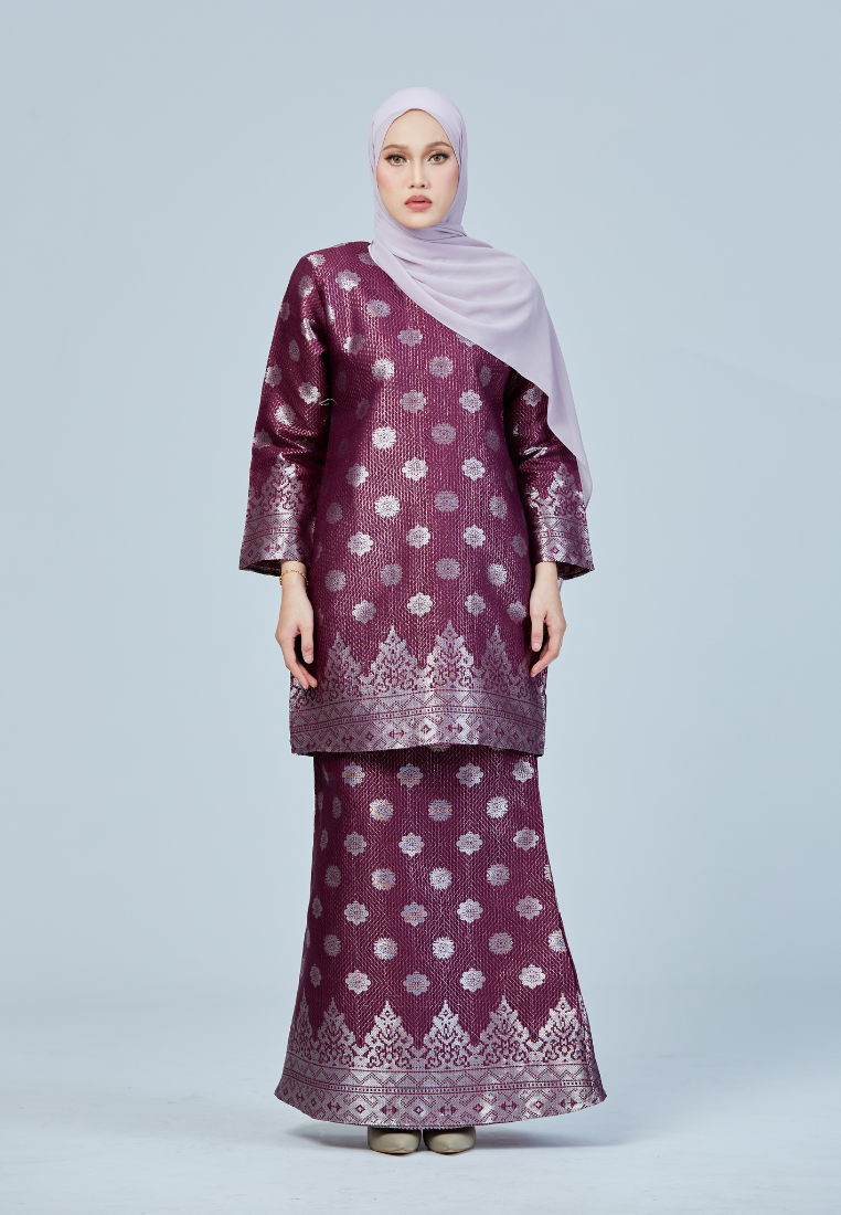 Ameena Cenderawasih | Plum