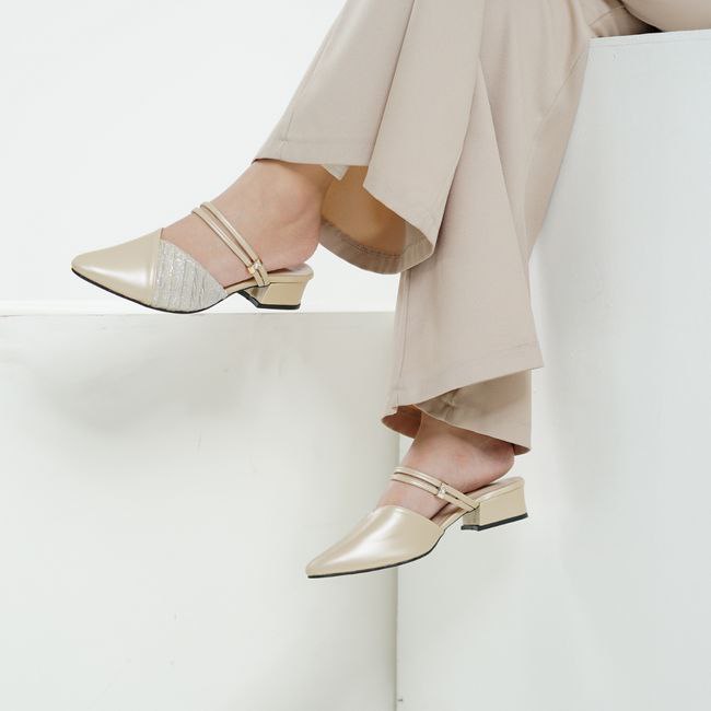 Bythesandzluxe X Sopan Warisan | Jane Midi Heels in Beige