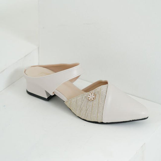 Bythesandzluxe X Sopan Warisan | Jemima Heels in Cream