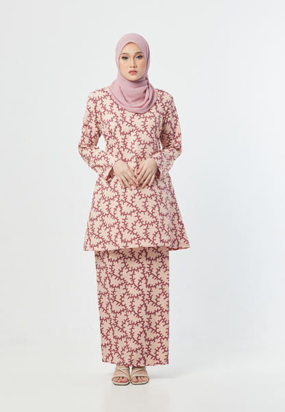 The Khaleesa Kurung | Pink