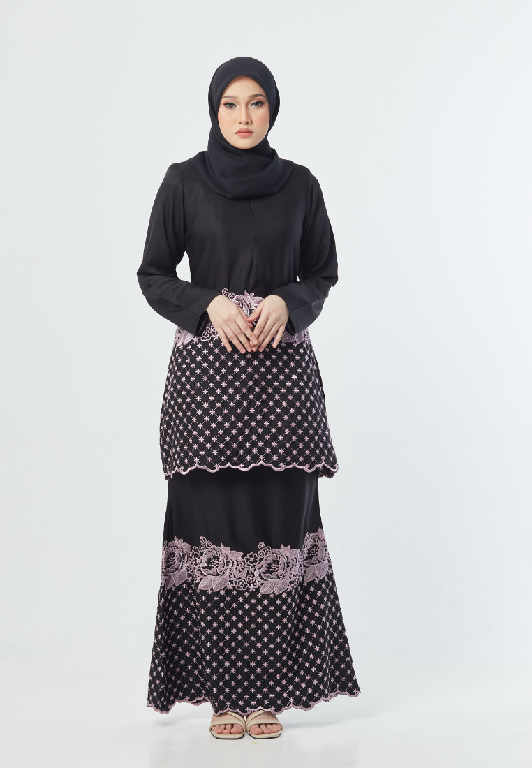 Medina Kurung | Black