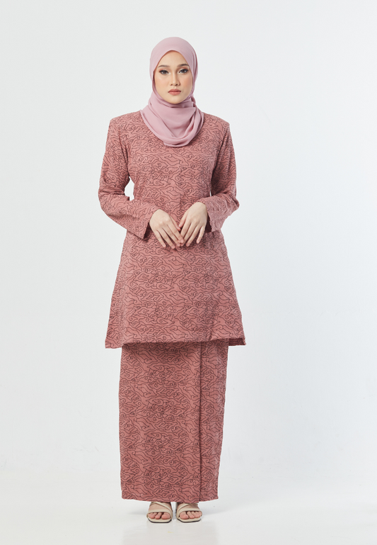 The Khayla Kurung | Red