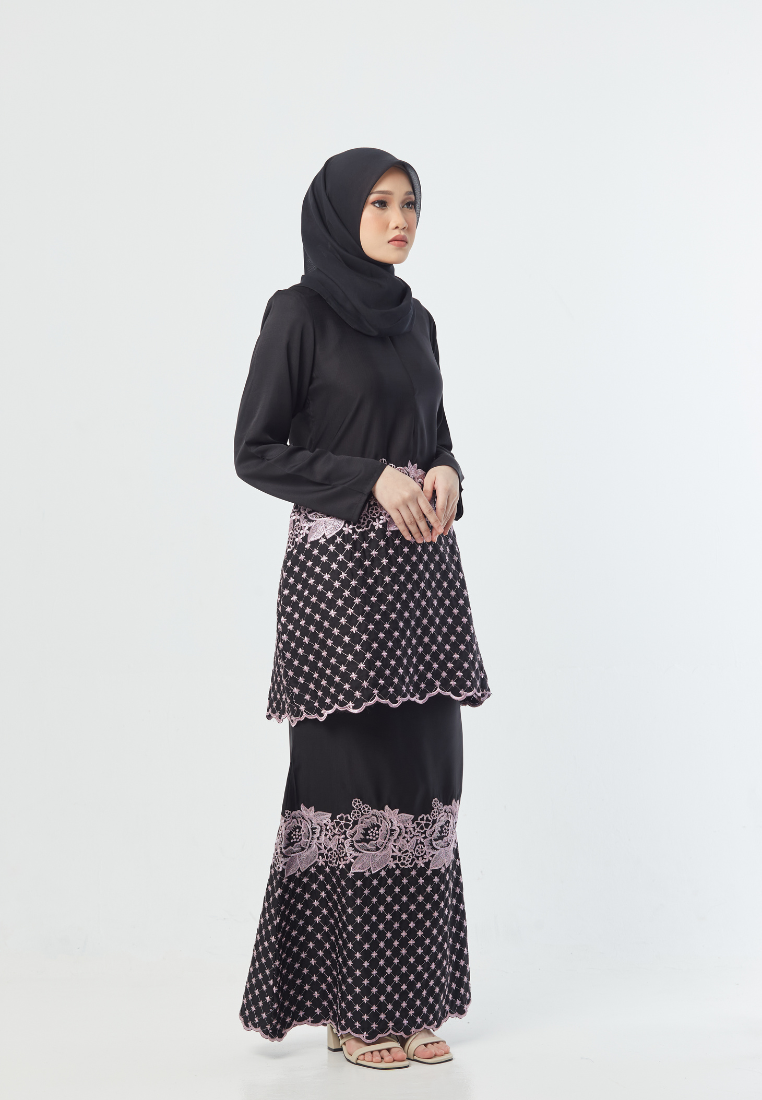 Medina Kurung | Black