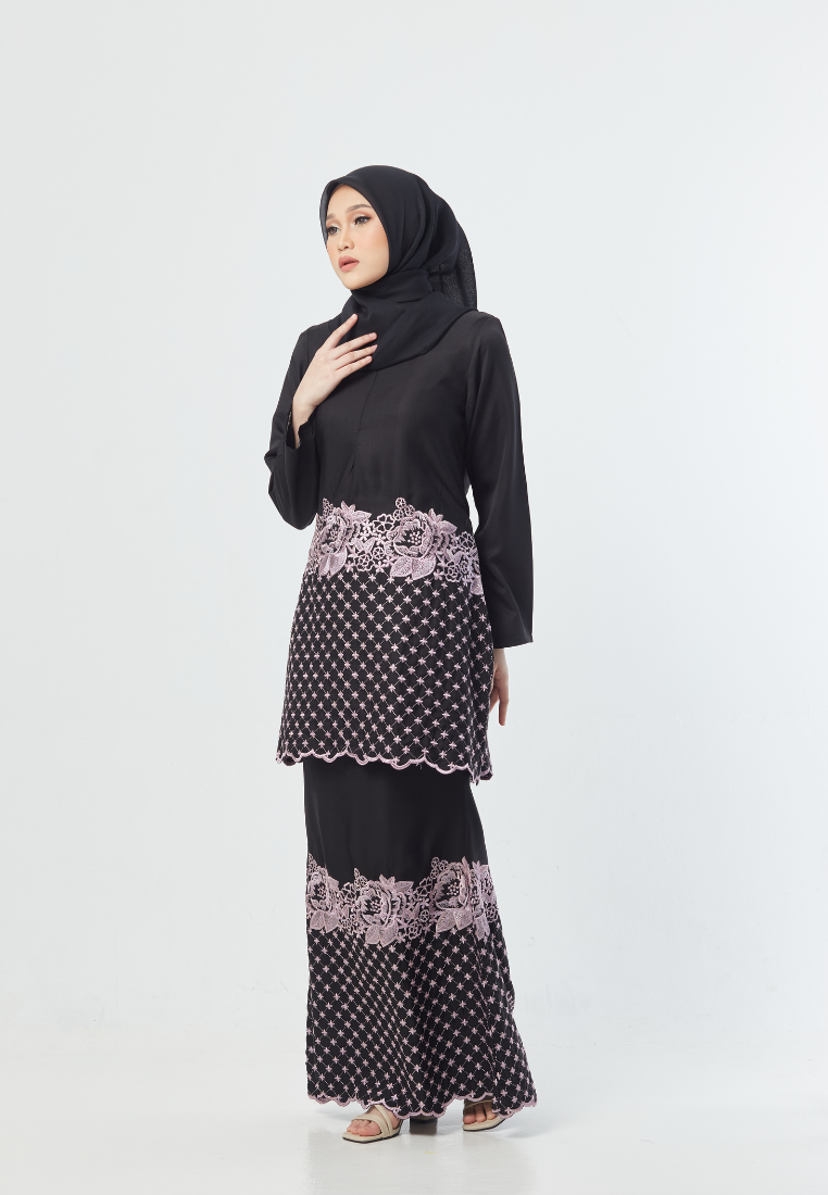 Medina Kurung | Black