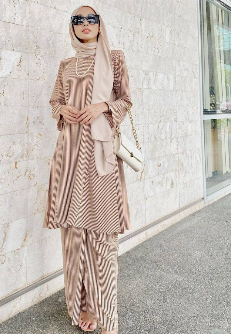 Kurung Khalsom - Beige