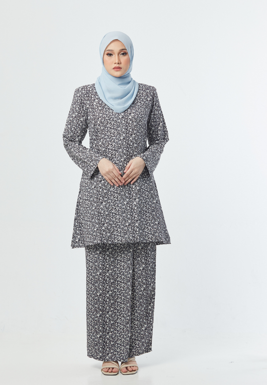 The Khayla Kurung | Black