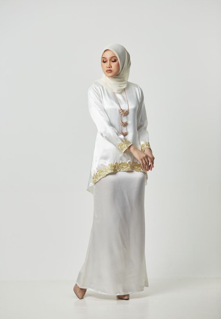 Kurung Moleq - Off White