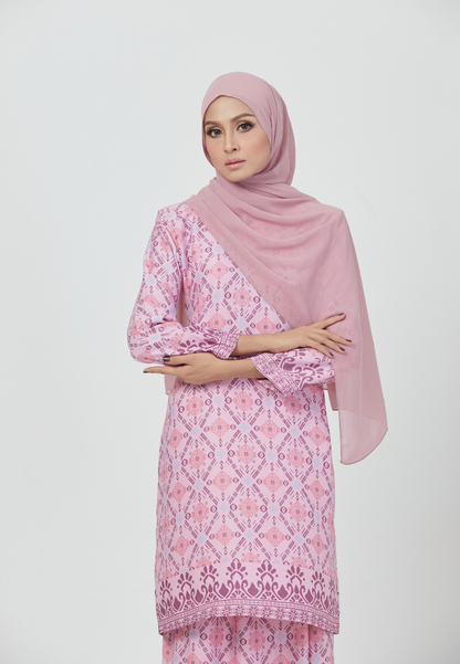 The Emerald Kurung | Pink