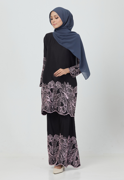 Rosey Kurung | Black