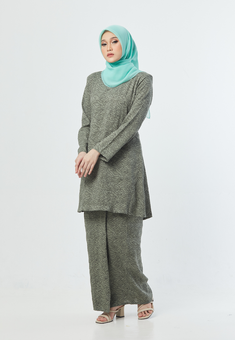 The Khayla Kurung | Green