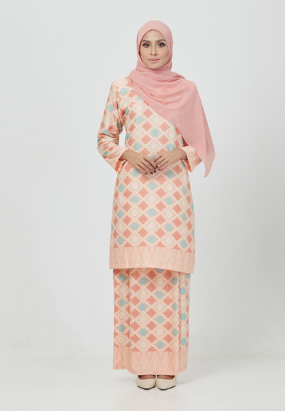 The Emerald Kurung | Peach