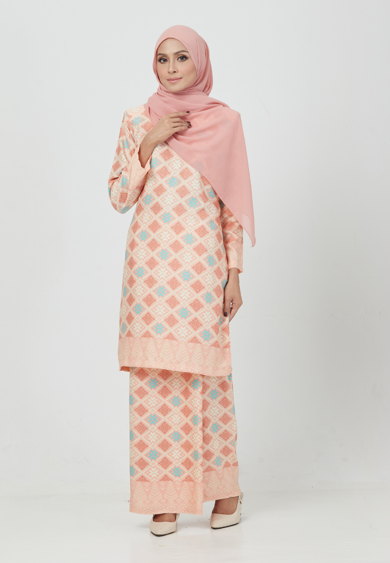 The Emerald Kurung | Peach