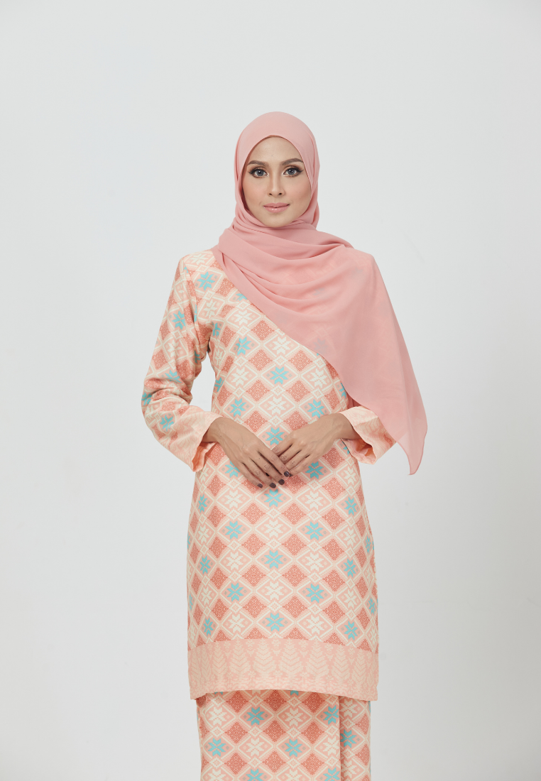 The Emerald Kurung | Peach