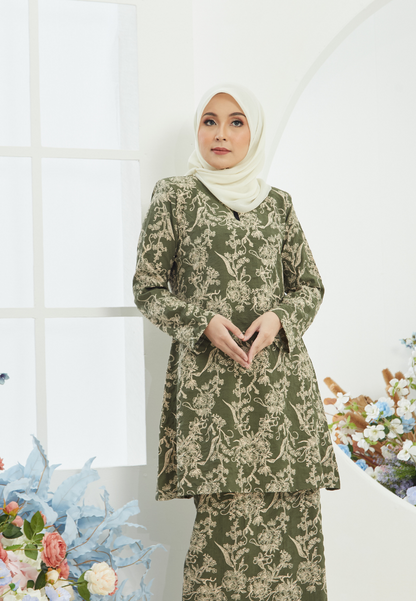 The Khaleesa Kurung | Black