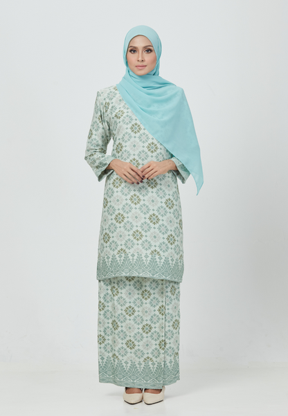 The Emerald Kurung | Powder