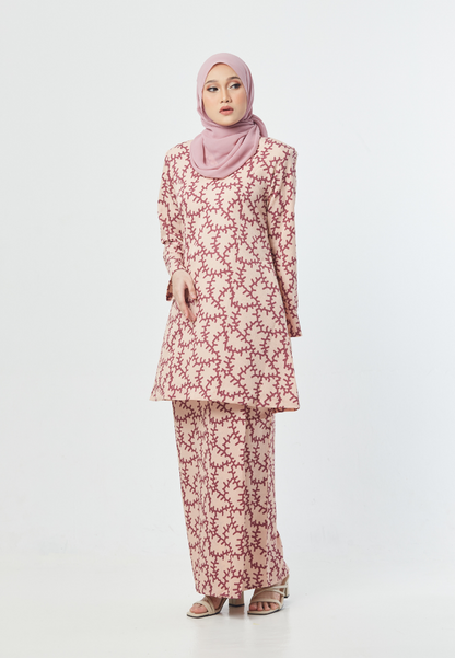 The Khaleesa Kurung | Pink